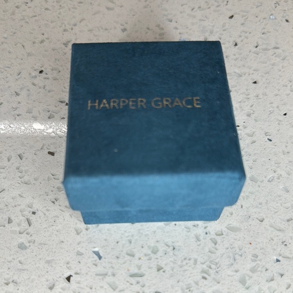 18KT GOLD PLATED FILIGREE RING WITH ZIRCONIAS - Picture 4 of 16